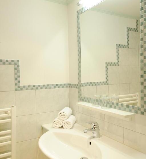 סוויטת ג'וניור נוף לגינה, Frühstückspension Huber