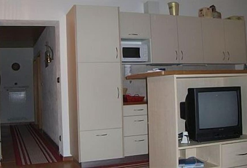 Апартаменты 1 Спальня, Chalet Alpina
