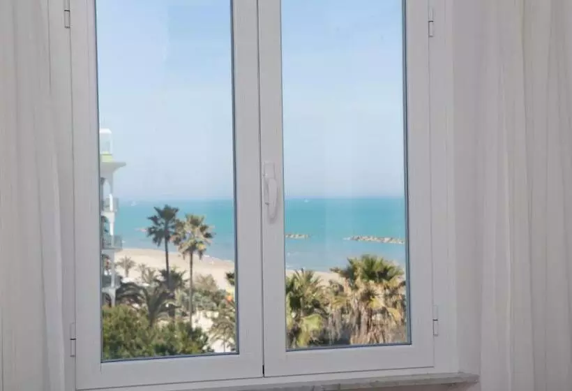 اتاق استاندارد یک نفره, Grand Hotel Excelsior