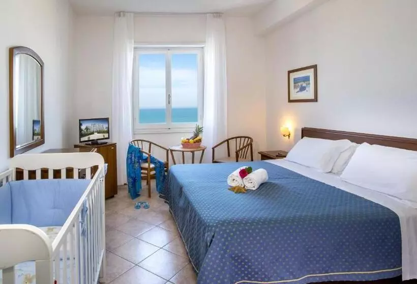 اتاق استاندارد سه نفره, Grand Hotel Excelsior