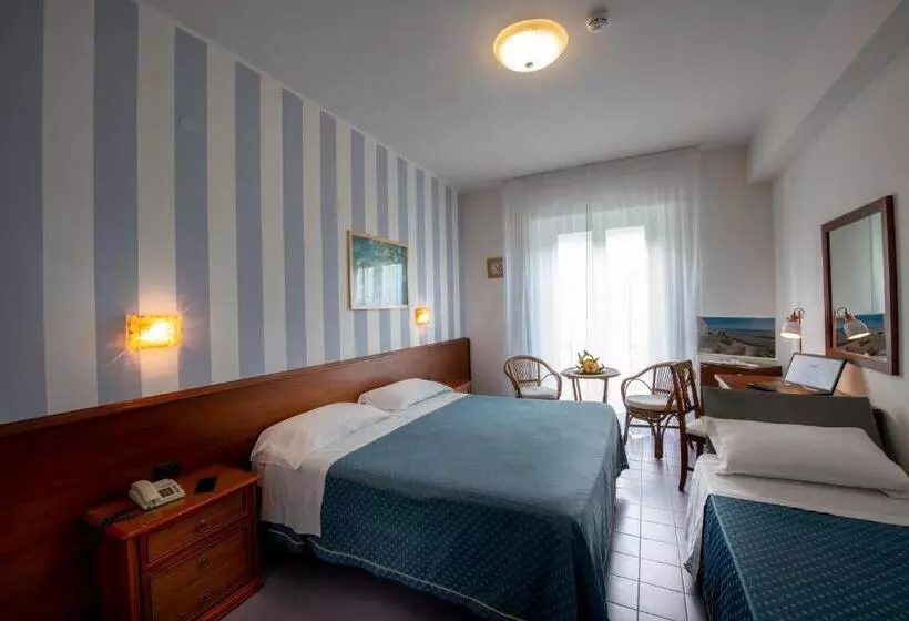 اتاق استاندارد سه نفره, Grand Hotel Excelsior