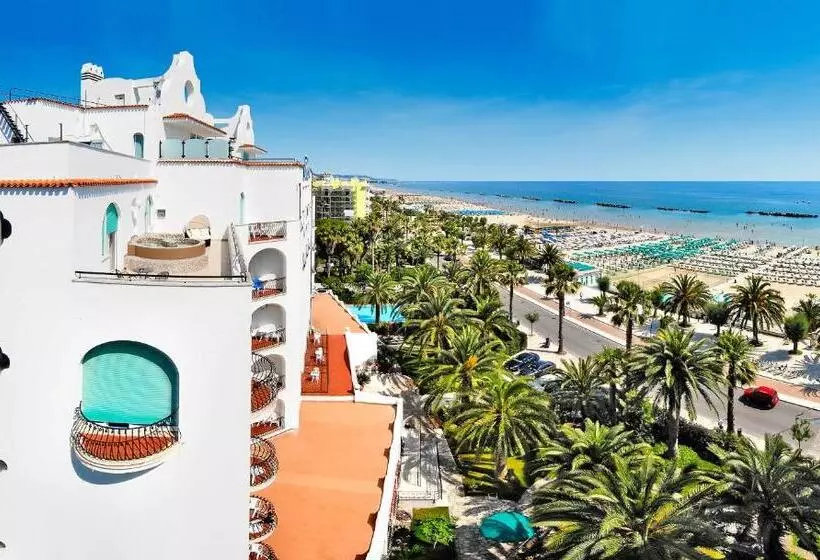 سوئیت پنت هاوس, Grand Hotel Excelsior