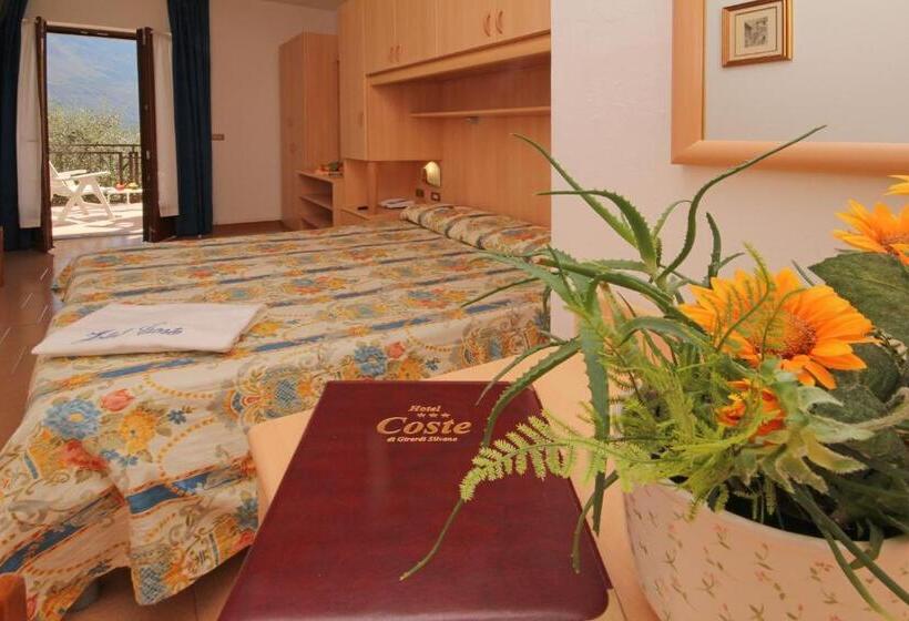Superior room with lake view, Coste