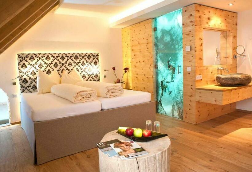 חדר סטנדרט לשלושה עם מרפסת, Lifestyle Hotel Eder