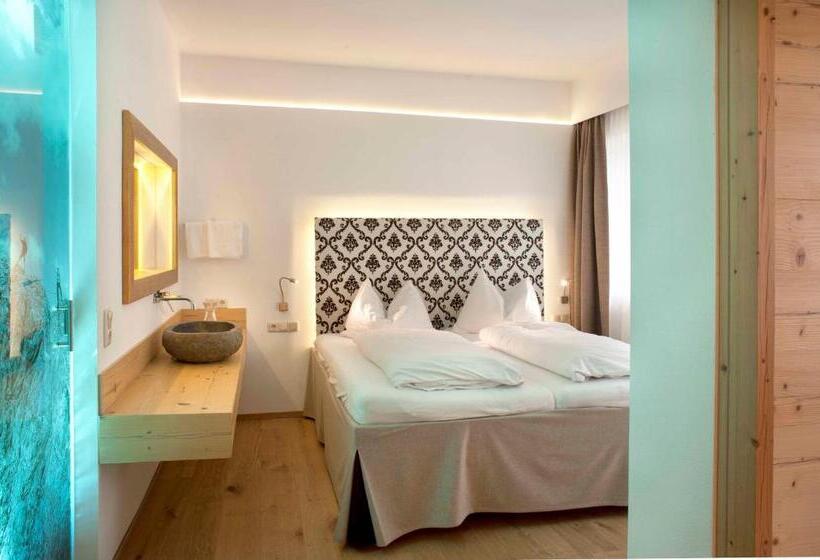 חדר סטנדרט יחיד עם מרפסת, Lifestyle Hotel Eder