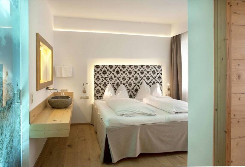 חדר סטנדרט יחיד עם מרפסת, Lifestyle Hotel Eder