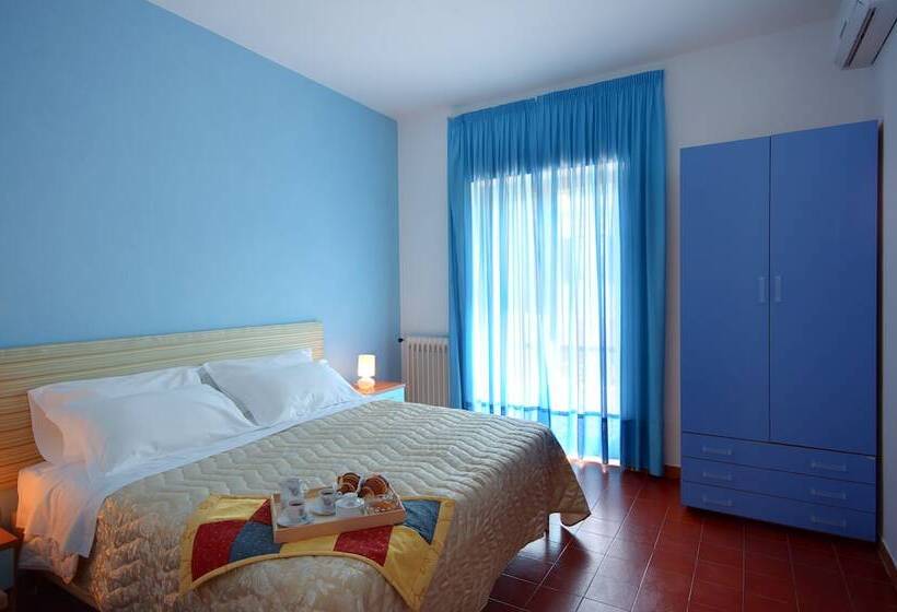 Трехместный Номер Комфорт, Iris