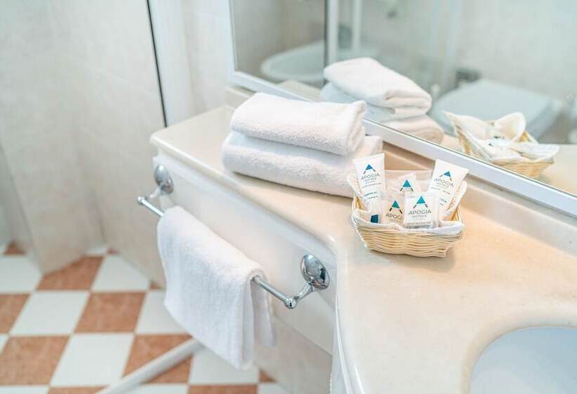 חדר סטנדרט, Karinzia