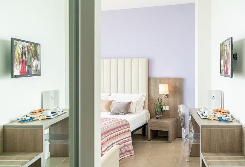 חדר סופריור צדדי נוף לים, Karinzia