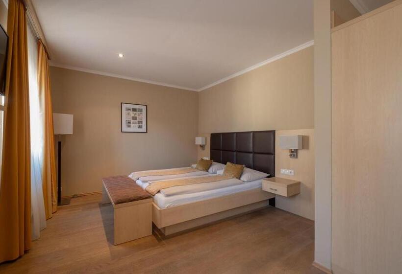 اتاق پرمیوم, Krone