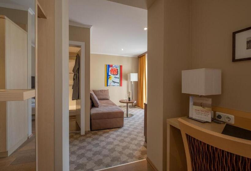 اتاق پرمیوم, Krone