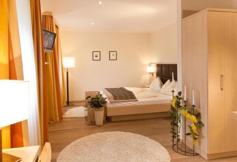 اتاق پرمیوم, Krone