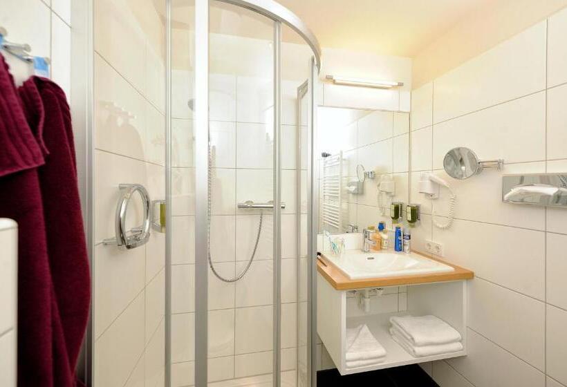 חדר קומפורט, Neubergerhof