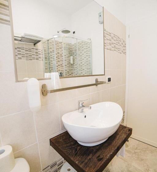 トリプルクラシックルーム, Park E Mobil Home