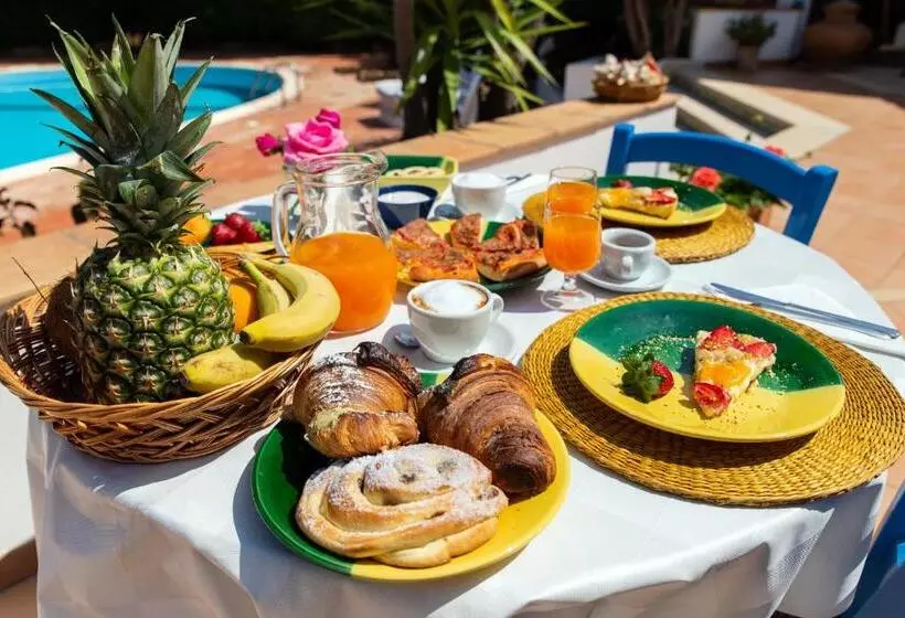 اتاق اکونومی, Relais Le Nereidi