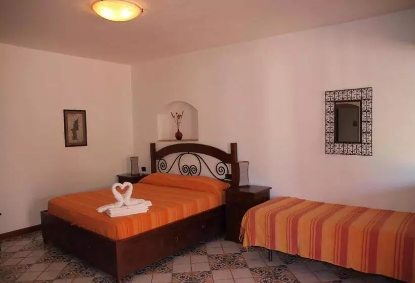 استودیوی استاندارد, Relais Le Nereidi