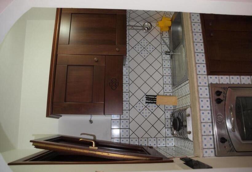 标准工作室, Relais Le Nereidi