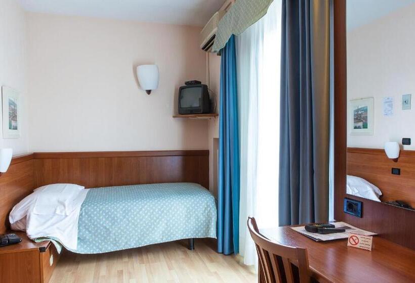 اتاق استاندارد یک نفره, San Marco