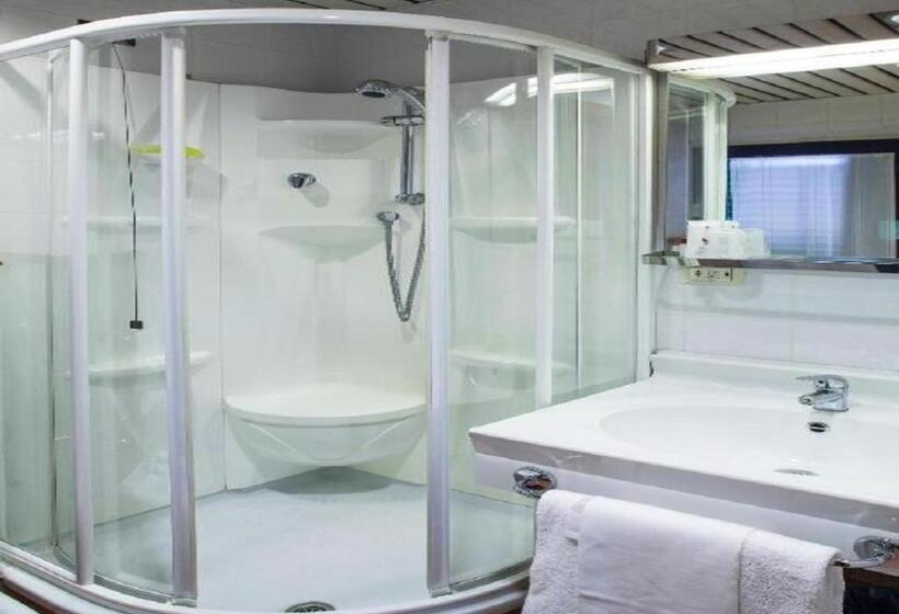 اتاق استاندارد سه نفره, San Marco