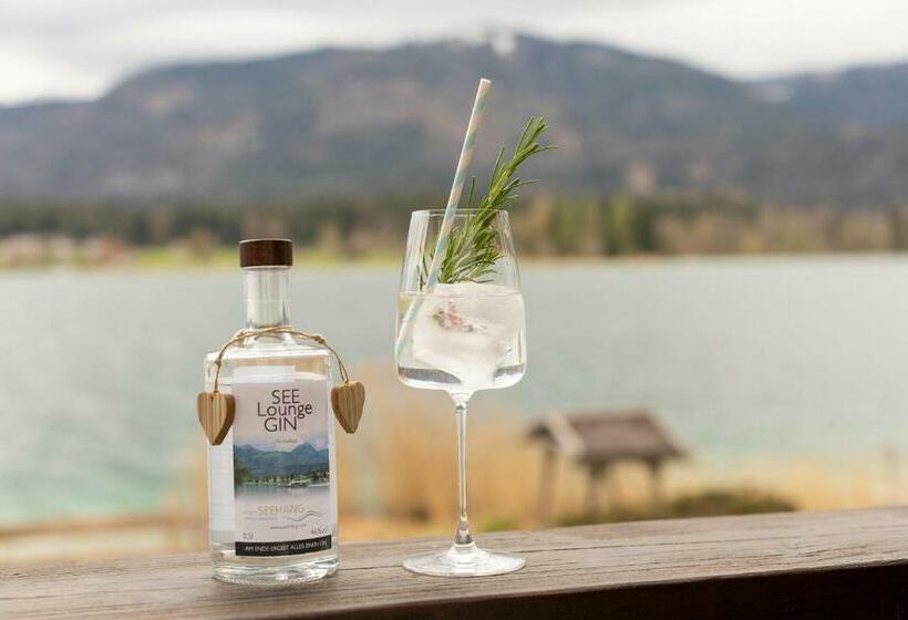 חדר קלאסי עם נוף לאגם, Seehang Garni