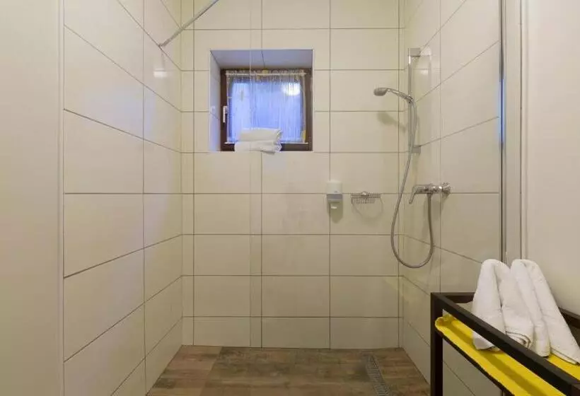 Comfort room with lake view, Seehang Garni