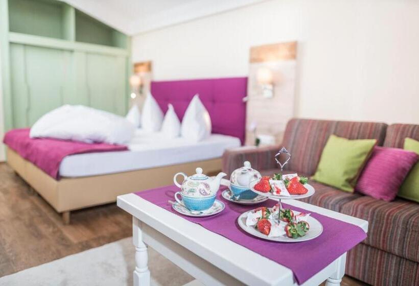 جناح جونيور, Sonnalm   Spa,idyll,dining