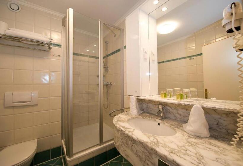 غرفة قياسية مطلّة علي البحيرة, & Spa Sonne