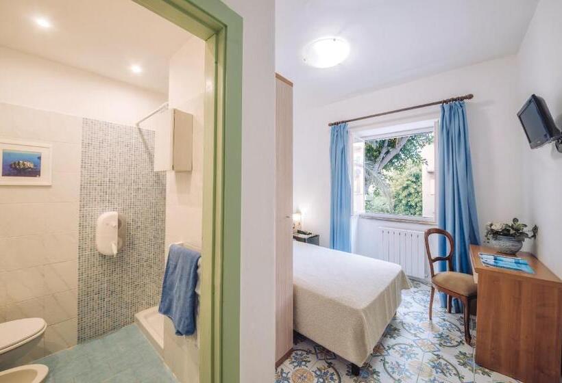 اتاق استاندارد یک نفره, Terme Oriente Beach & Spa