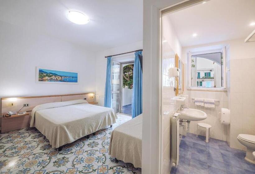 اتاق استاندارد سه نفره, Terme Oriente Beach & Spa