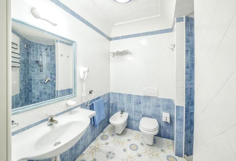 اتاق لوکس, Terme Oriente Beach & Spa