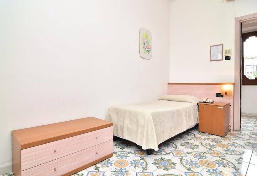 اتاق استاندارد یک نفره, Terme Oriente Beach & Spa