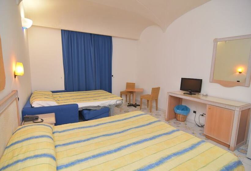 اتاق استاندارد چهار تخته, Terme Oriente Beach & Spa