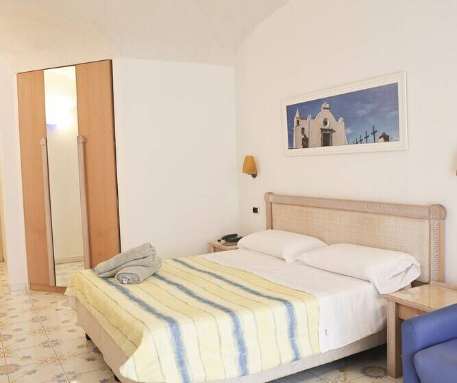 اتاق لوکس, Terme Oriente Beach & Spa