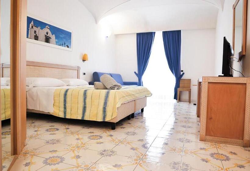 اتاق لوکس, Terme Oriente Beach & Spa