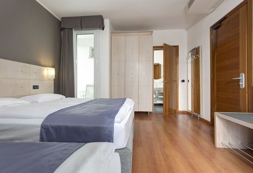 חדר סטנדרט לשלושה, Victoria Frontemare Beach & Spa Hotel Jesolo