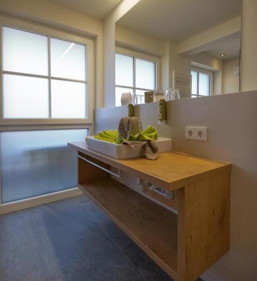 חדר סטנדרט נוף לאגם, Landhotel Schützenhof