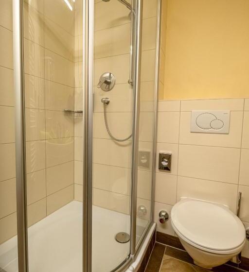 חדר סטנדרט עם מרפסת, Landhotel Schützenhof