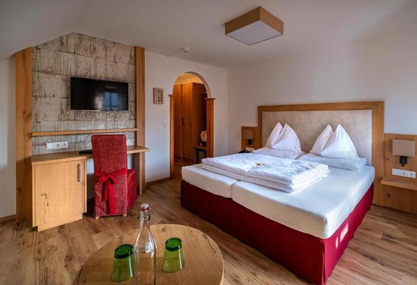 חדר סטנדרט עם מרפסת, Landhotel Schützenhof