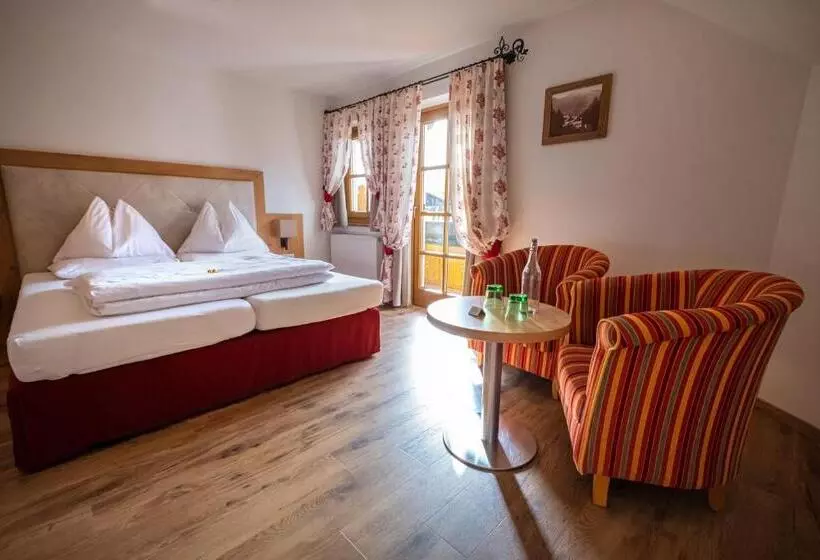 バルコニー付きスタンダードルーム, Landhotel Schützenhof