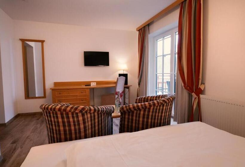 Номер Стандарт с Балконом, Landhotel Schützenhof