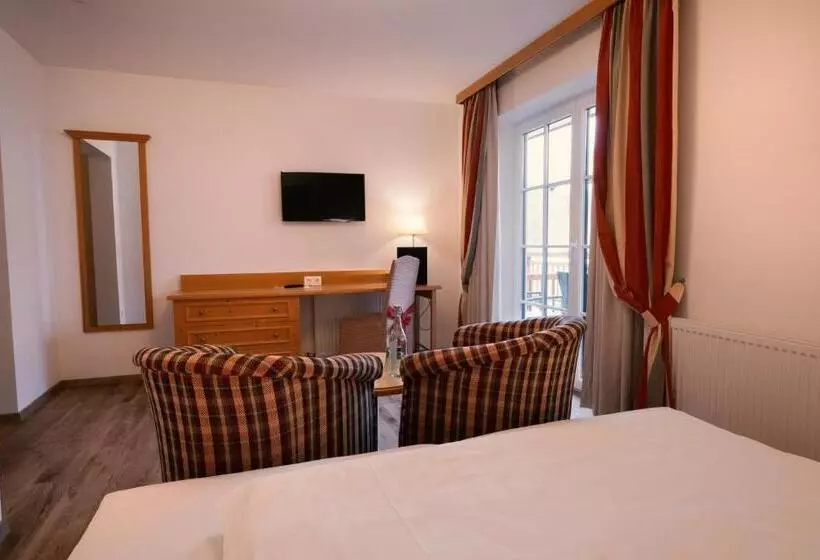 バルコニー付きスタンダードルーム, Landhotel Schützenhof