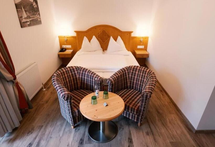 חדר סטנדרט עם מרפסת, Landhotel Schützenhof