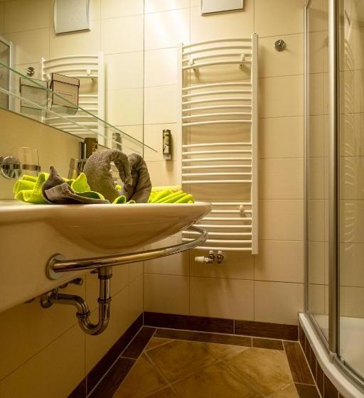 חדר סטנדרט עם מרפסת, Landhotel Schützenhof