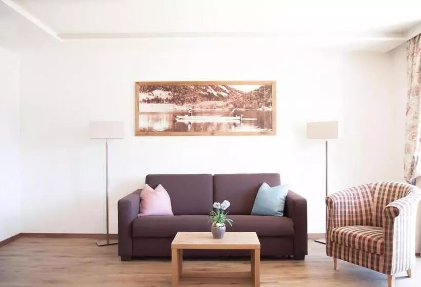 1 Bedroom Apartment Lake View, Landhotel Schützenhof