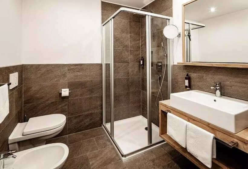 デラックスルーム, Panoramahotel Huberhof