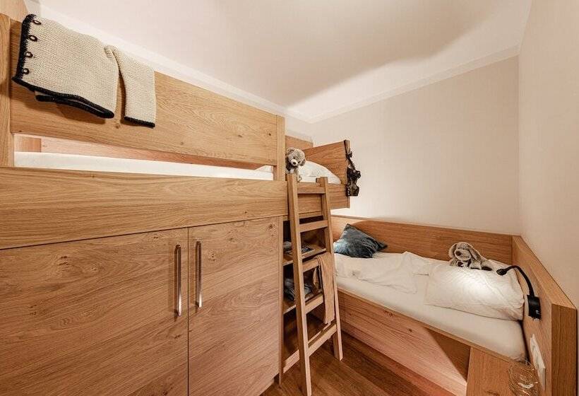 패밀리 스위트, Panoramahotel Huberhof