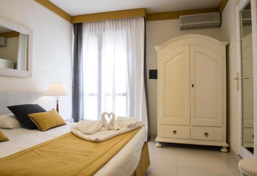 اتاق سه نفره سوپریور با چشم‌انداز دریا, Park Hotel Maracaibo