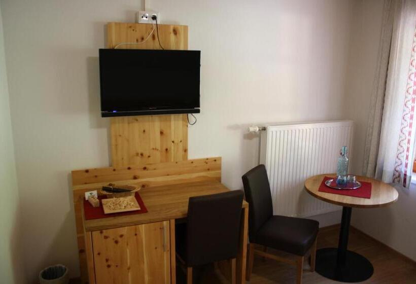 غرفة قياسية ثلاثية, Gasthof Thurnerhof