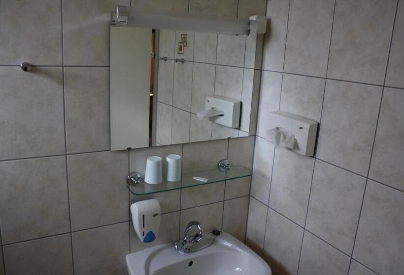 غرفة قياسية ثلاثية, Gasthof Thurnerhof