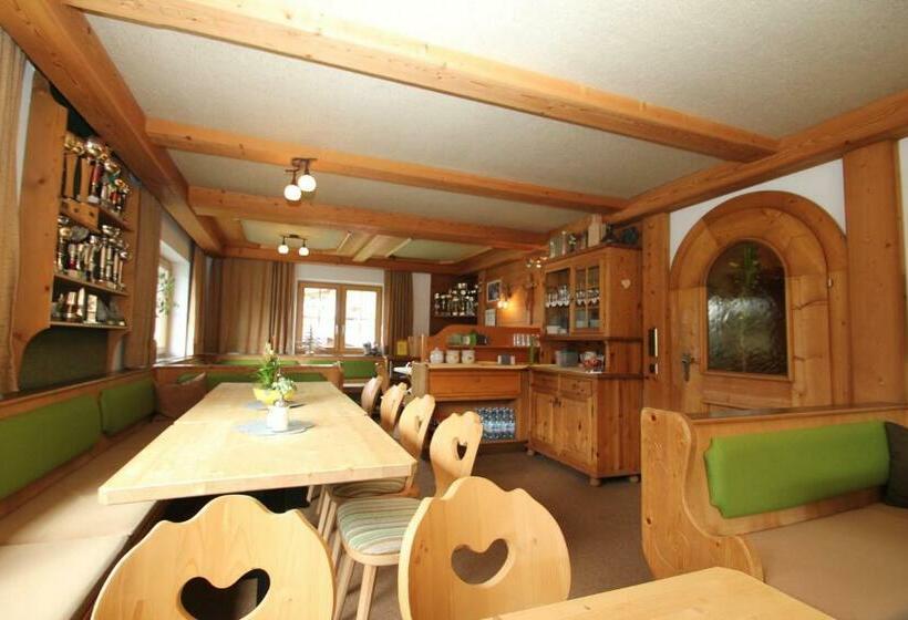 חדר סטנדרט, Rimmlhof & Rimmlstube